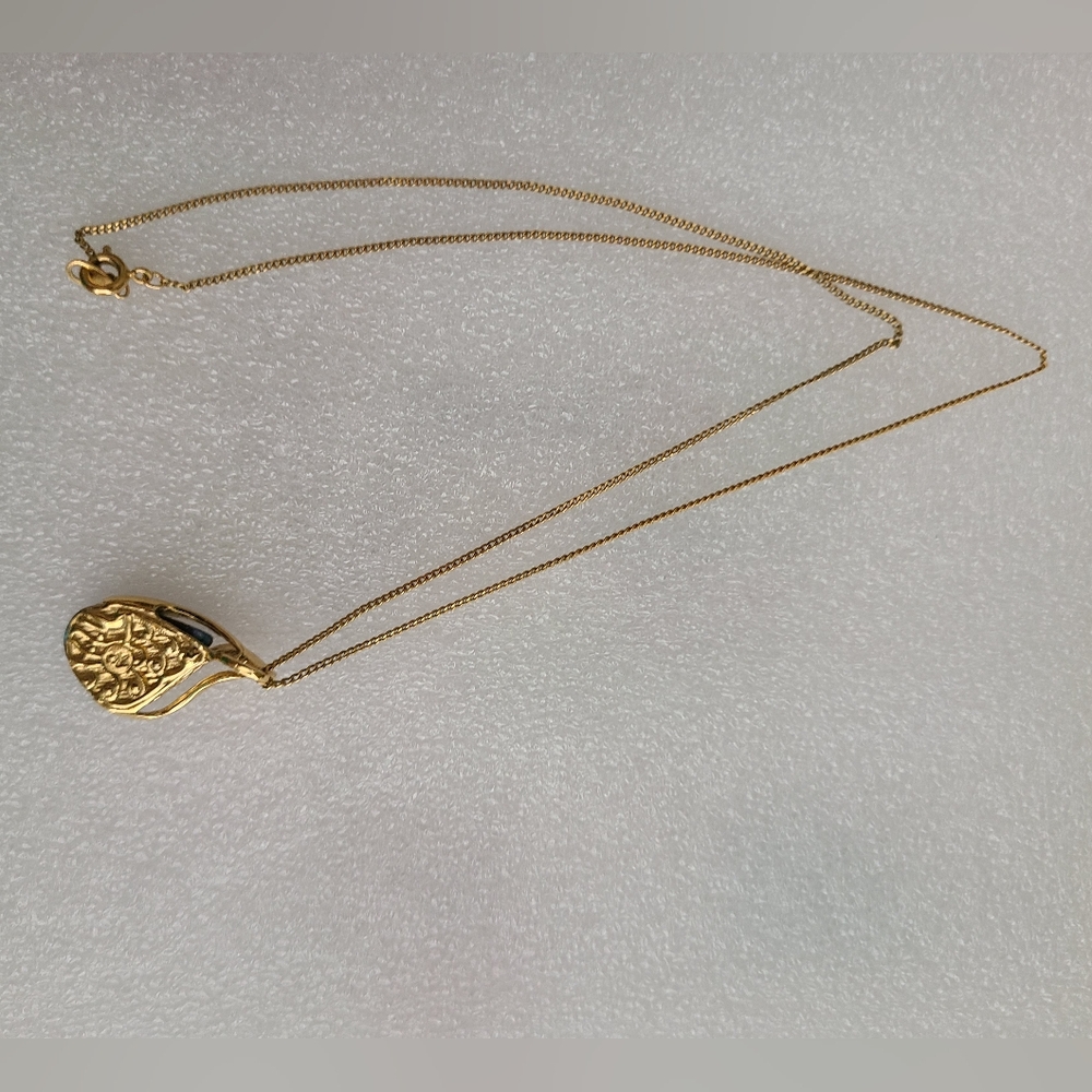 Vintage Xiomara Castra Gold Tone and Abalone Pendant on 24 Inch Gold-tone Chain - Picture 11 of 12